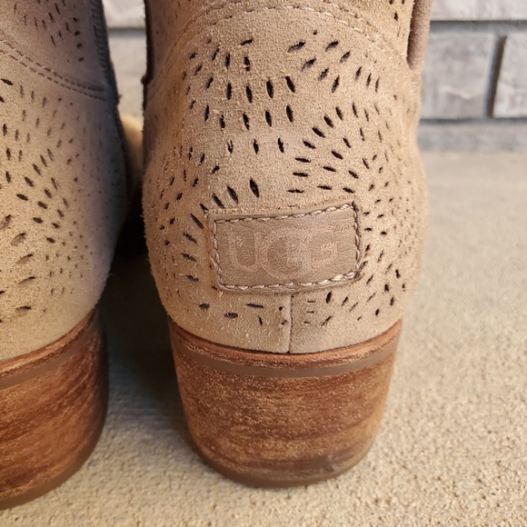 UGG Darling Seaweed perforated suede ankle women's boots 1007142 - Picture 11 of 16